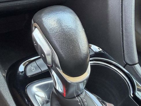 Used 2023 Buick Encore GX Preferred w/ Cold Weather Comfort Package FWD image 33