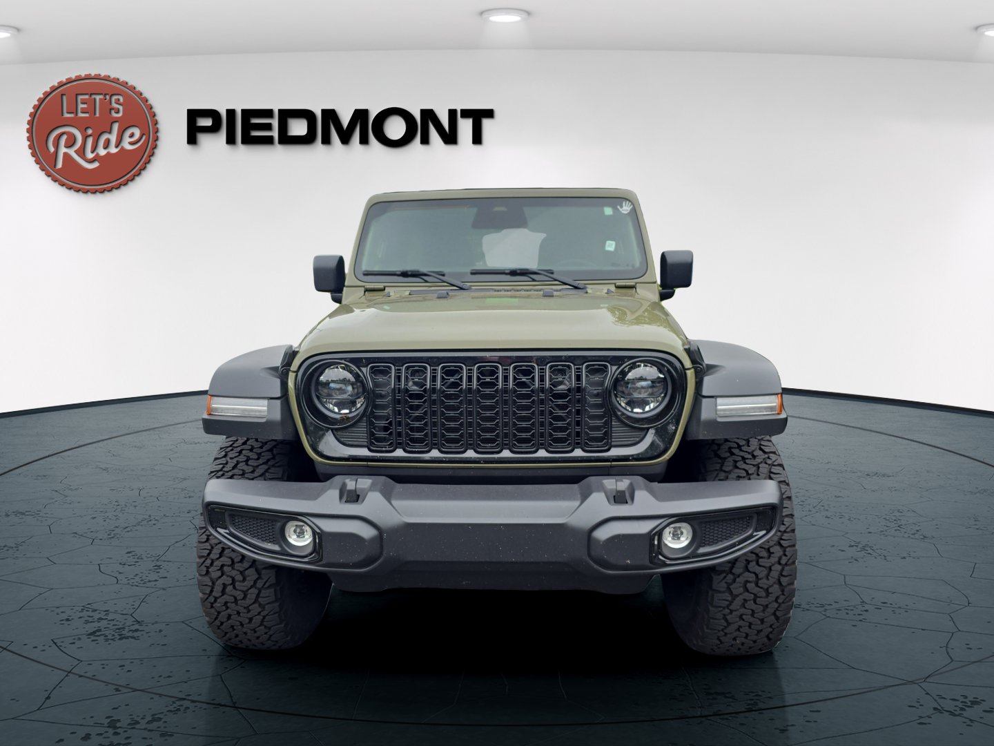 Used 2025 Jeep Wrangler Unlimited Sport AWD/4WD image 2