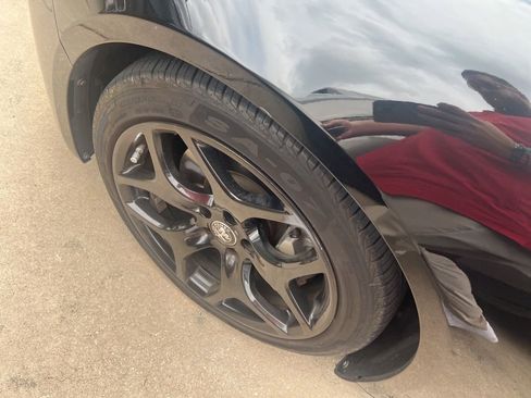 Used 2021 Alfa Romeo Giulia Sprint w/ Nero Edizione image 9