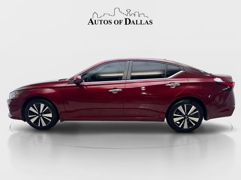 Used 2022 Nissan Altima 2.5 SV w/ SV Premium Package FWD image 5