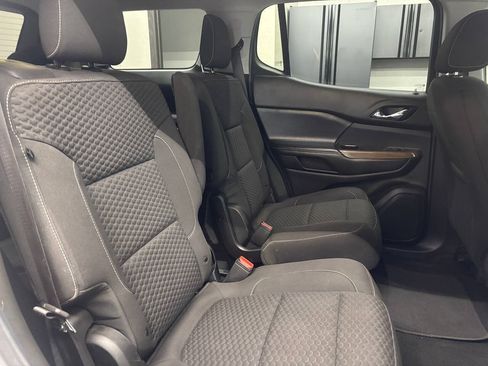 Used 2019 GMC Acadia SLE FWD image 28