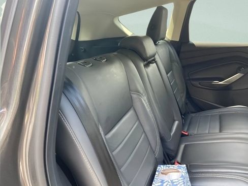 Used 2019 Ford Escape SE FWD image 8