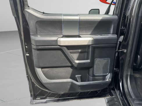 Used 2019 Ford F150 Lariat w/ Equipment Group 502A Luxury image 8