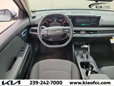 New 2026 Kia K4 FWD image 15