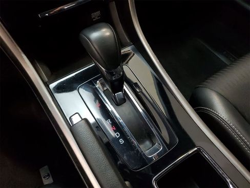 Used 2016 Honda Accord Sport image 5