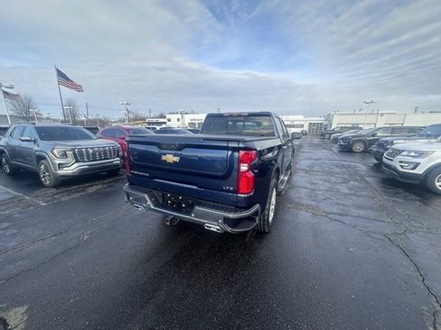 Used 2022 Chevrolet Silverado 1500 LTZ w/ LTZ Premium Package image 5