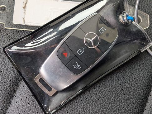 Certified 2025 Mercedes-Benz GLE 350 4MATIC image 38