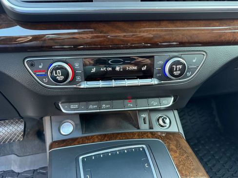 Used 2018 Audi Q5 2.0T Premium Plus w/ Premium Plus Package AWD/4WD image 44
