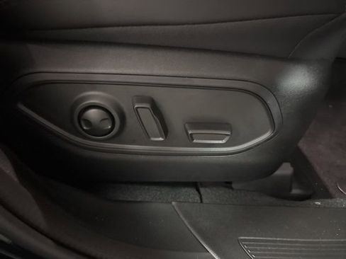 New 2026 Jeep Cherokee Overland image 24