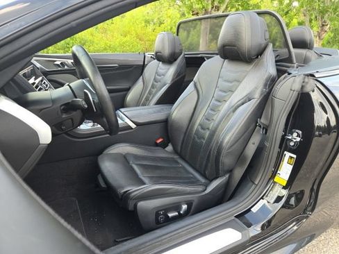 Used 2022 BMW 840i Convertible RWD image 15