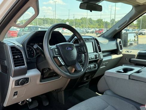 Used 2020 Ford F150 XLT w/ Trailer Tow Package RWD image 12