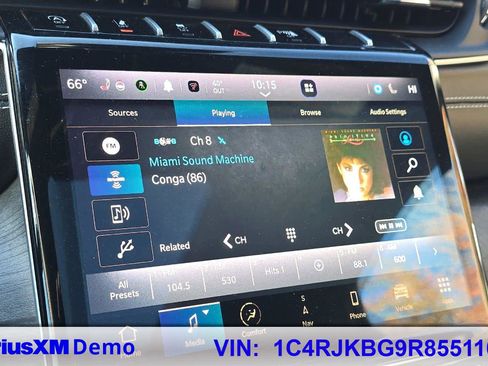 Used 2024 Jeep Grand Cherokee L Limited w/ Luxury Tech Group II image 30