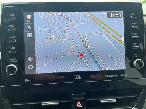 Used 2023 Toyota Camry XLE image 21