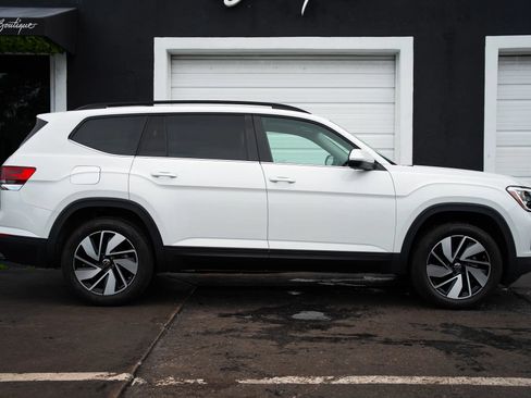 Used 2026 Volkswagen Atlas SE FWD image 7