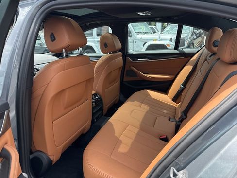Used 2023 BMW 530i xDrive w/ M Sport Package AWD/4WD image 8