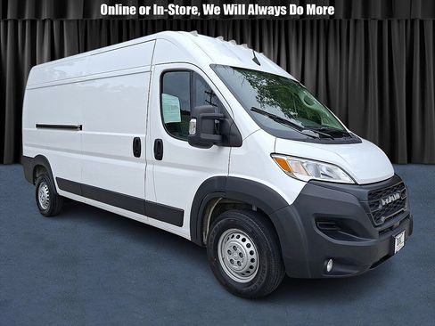 Used 2026 RAM ProMaster 2500 w/ Convenience Group FWD image 1