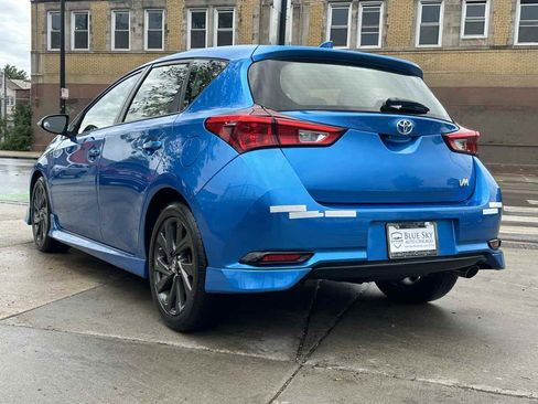 Used 2017 Toyota Corolla iM w/ All-Weather Mat Package FWD image 7