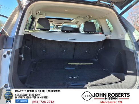 Used 2023 Nissan Rogue SL image 25