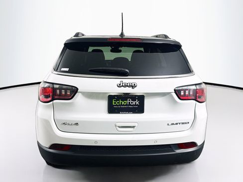 Used 2025 Jeep Compass Limited image 7