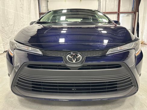 Used 2026 Toyota Corolla LE FWD image 2