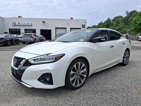 Used 2021 Nissan Maxima Platinum w/ Sport Mat Group FWD image 3
