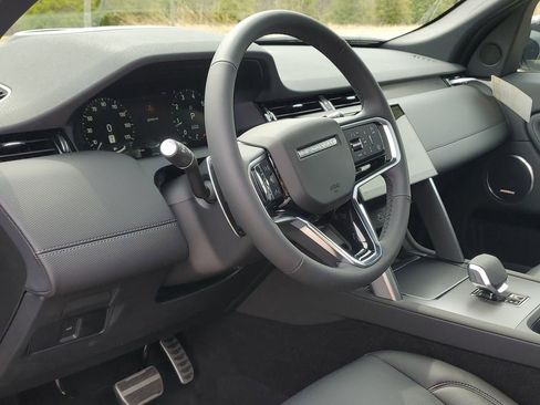 Used 2026 Land Rover Discovery Sport Landmark image 8