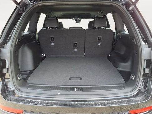 New 2025 Jeep Grand Cherokee Altitude AWD/4WD image 5