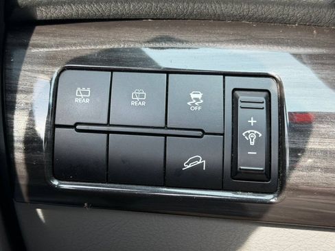 Used 2011 Kia Sorento 2WD image 17