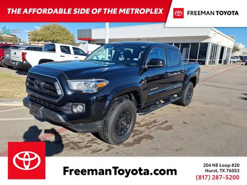 Used 2020 Toyota Tacoma SR5 image 1