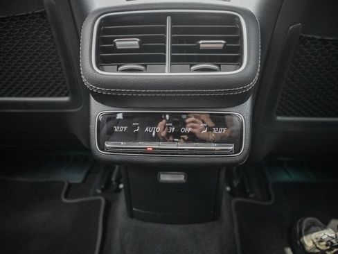 Certified 2025 Mercedes-Benz GLS 450 4MATIC image 33
