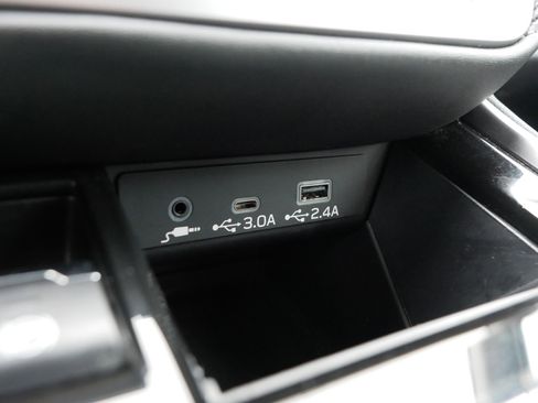 Used 2023 Subaru Legacy Limited image 33