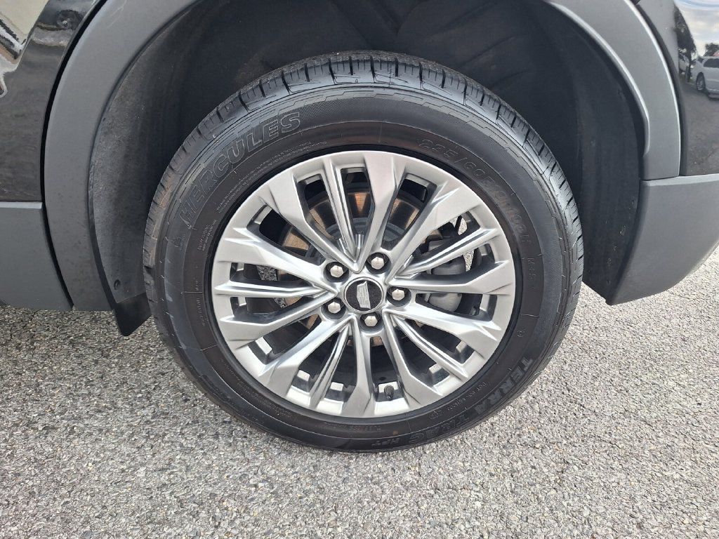 Used 2024 Cadillac XT4 Premium Luxury AWD/4WD image 25