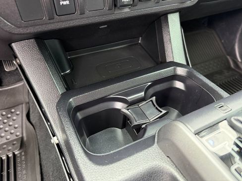 Used 2021 Toyota Tacoma TRD Off-Road AWD/4WD image 18