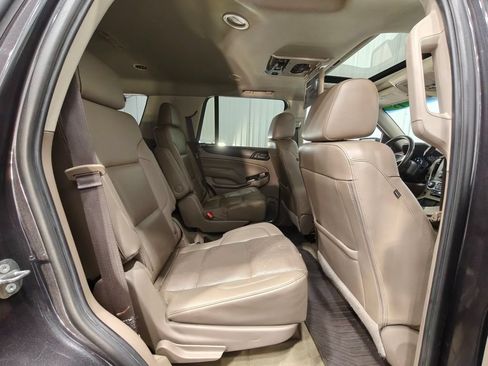 Used 2017 GMC Yukon SLT w/ Open Road Package AWD/4WD image 26
