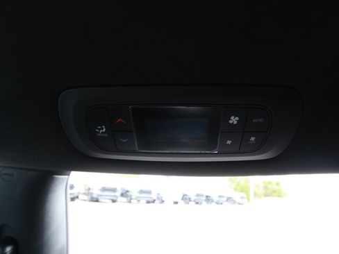 New 2026 Chrysler Pacifica Select w/ S Appearance Package image 32