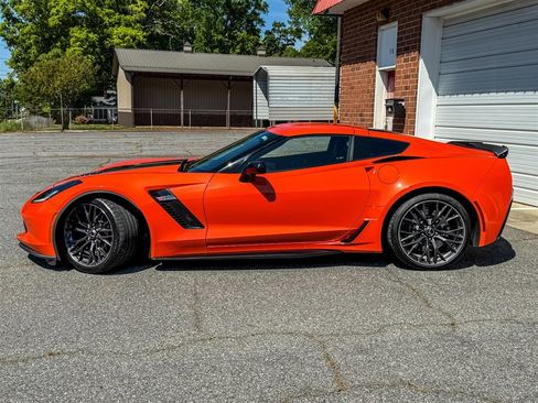 Used 2019 Chevrolet Corvette Z06 w/ Battery Protection Package image 4