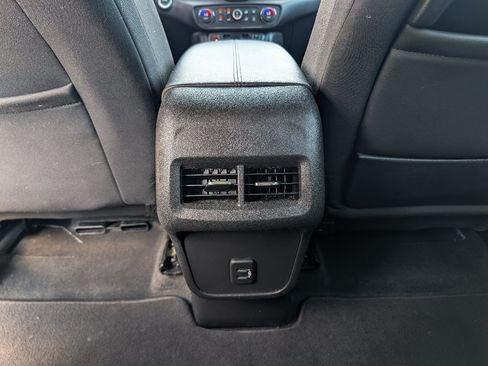 Used 2019 GMC Terrain SLE w/ Driver Convenience Package AWD/4WD image 17
