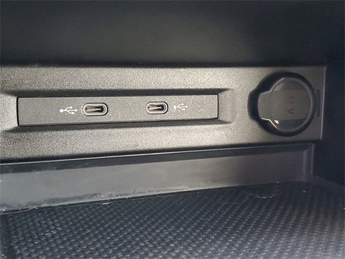 Used 2023 Volkswagen Taos S image 27