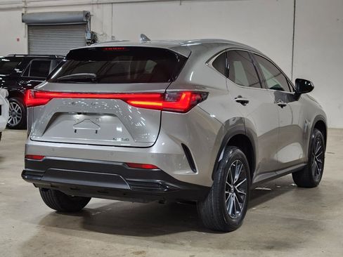 Used 2022 Lexus NX 250 FWD w/ Premium Package image 9