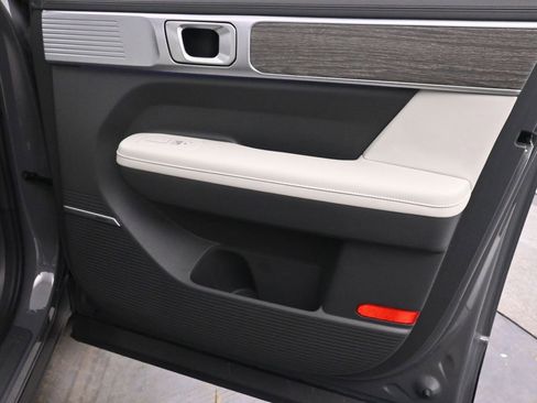 Used 2024 Hyundai Santa Fe Limited image 23