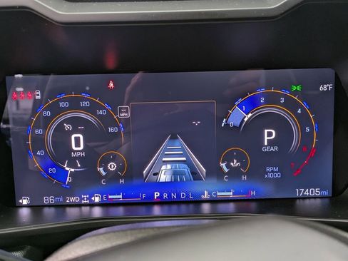 Used 2024 Chevrolet Colorado Trail Boss w/ Advanced Trailering Package image 16