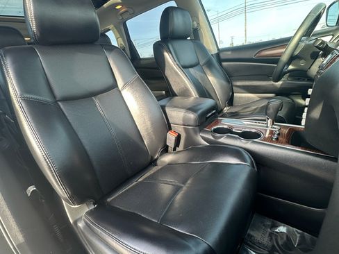 Used 2018 Nissan Pathfinder Platinum w/ Cargo Package image 48
