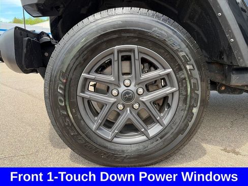 Used 2021 Jeep Gladiator Sport AWD/4WD image 12