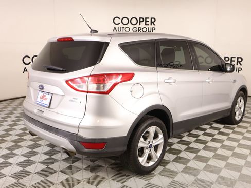 Used 2016 Ford Escape SE image 19
