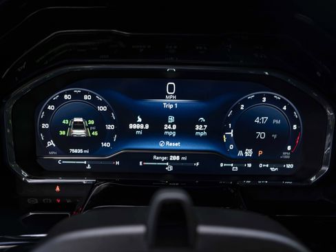 Used 2023 Chevrolet Silverado 1500 High Country image 22