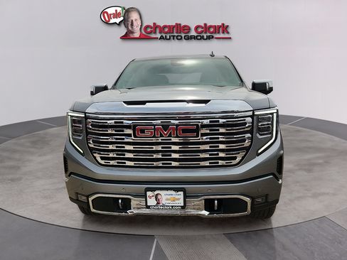 New 2026 GMC Sierra 1500 Denali w/ Denali Reserve Package AWD/4WD image 8