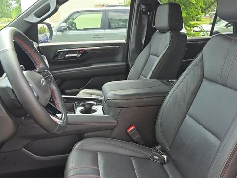 Used 2025 Chevrolet Tahoe RST w/ Comfort Package RWD image 10