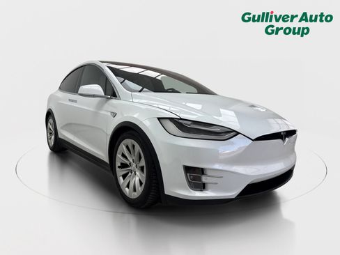 Used 2016 Tesla Model X 75D AWD/4WD image 13