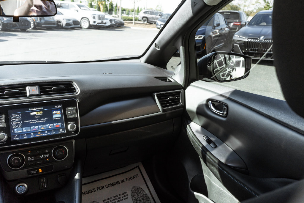 Used 2025 Nissan Leaf S FWD image 12