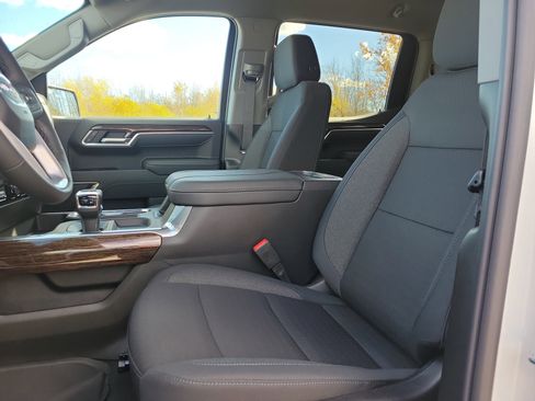 New 2026 GMC Sierra 1500 Elevation image 4